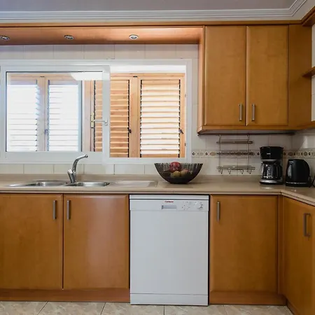 Friends & Family Friendly 5 Bedroom In Jesus