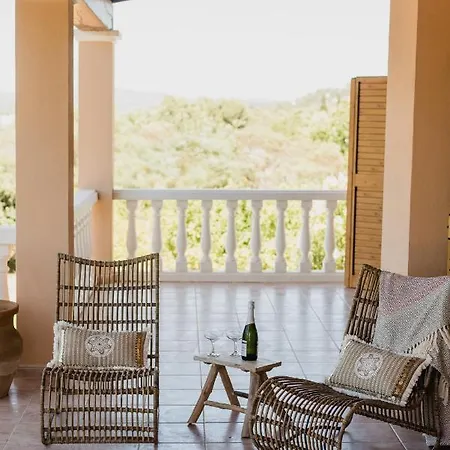 Friends & Family Friendly 5 Bedroom In Jesus * Santa Eularia des Riu
