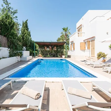 Friends & Family Friendly 5 Bedroom In Jesus
